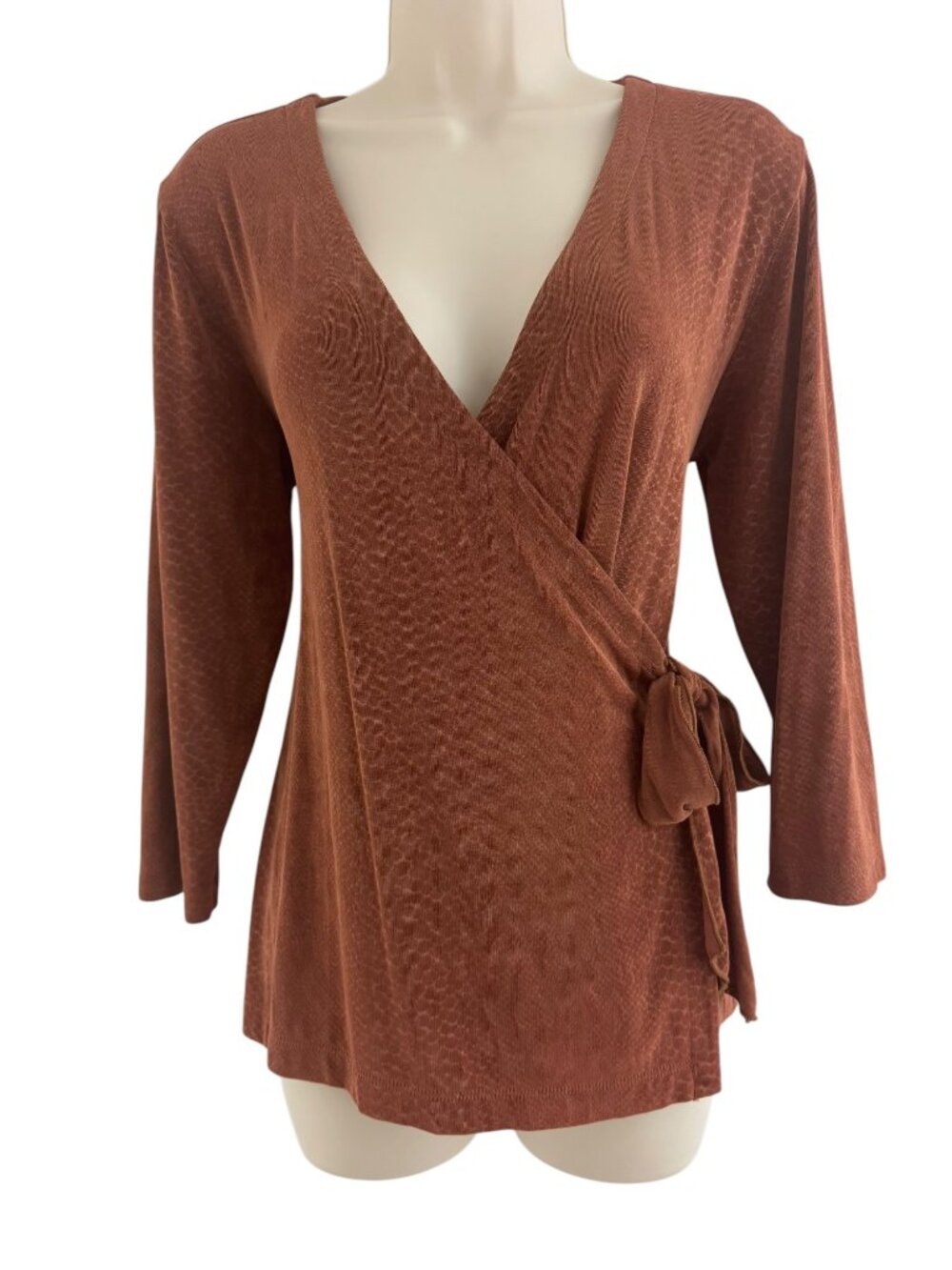 Chico's Size 1 = Med/8 Brown Snakeskin Travelers Stretch Wrap Top Shirt Blouse